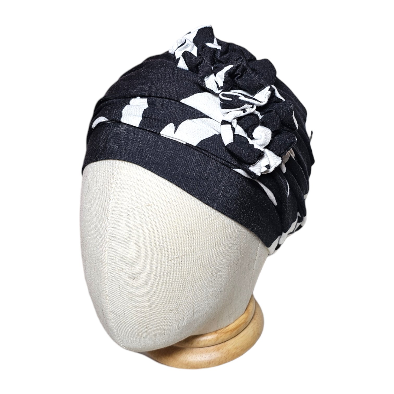 turbante negro con flores