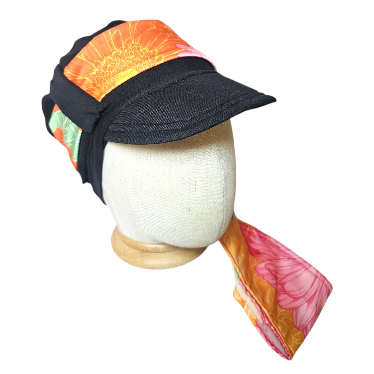 gorra con pañuelo naranja para alopecia