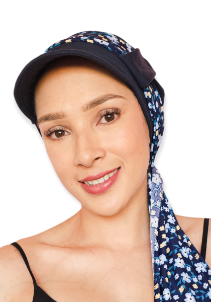 gorra azul cáncer alopecia